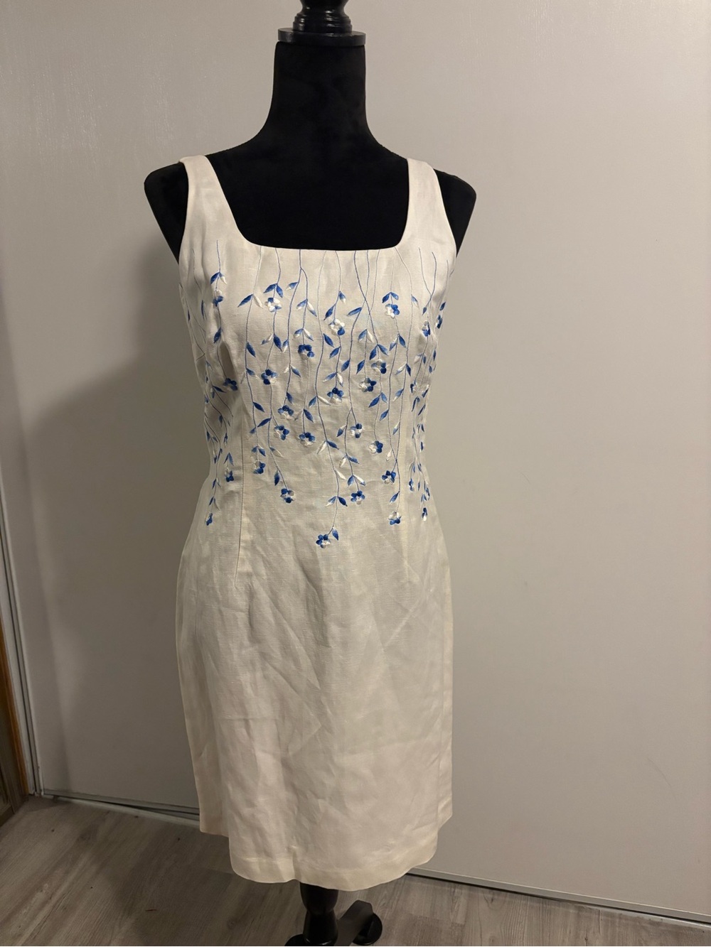 Blushe Blue & White Floral Dress Sz 4 Bridal Shower Reception Dinner Travel Chic